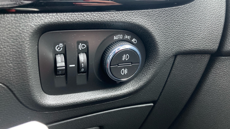 Vauxhall Astra 1.4T 16V 150 Griffin 5dr Petrol Hatchback